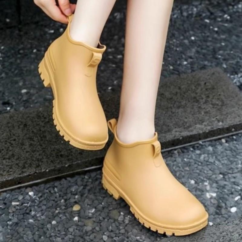 Crestar Damenmode Regenschuhe Outdoor Neue Kurze Stiefel Rutschfest Wasserdicht Gartenschuhe Damen Niedrig Geschnittene Gummi-Regenstiefel