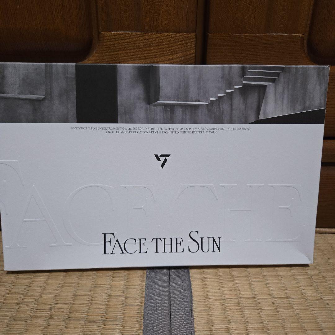 

[USED] SEVENTEEN FACE THE SUN CD + Photobook