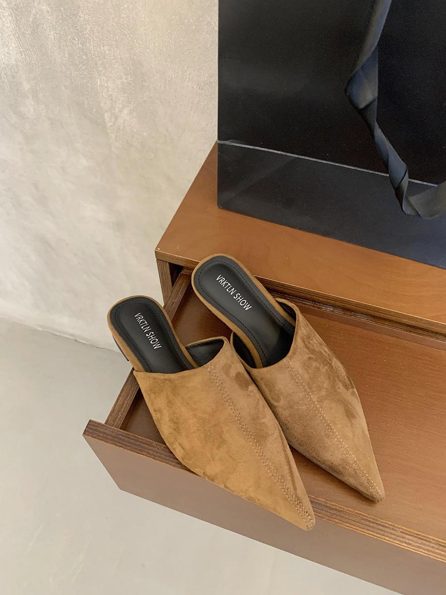 

Ретро универсальные туфли-полушлепанцы на низком каблуке с сумкой на носке, женская обувь, новинка весны и лета 2025, французские остроносые туфли-мюли 40