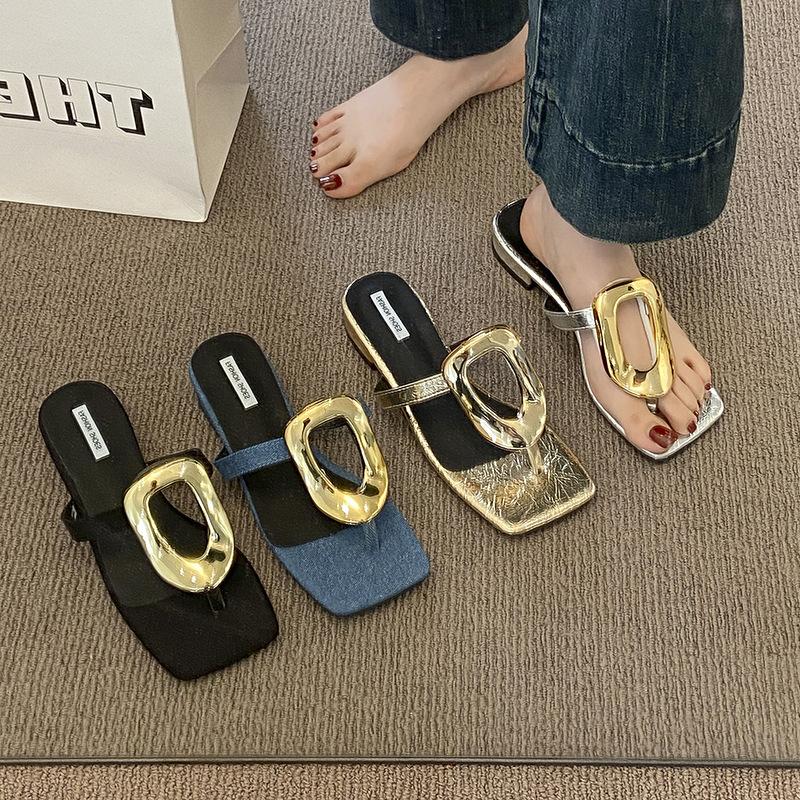 Niche Metal Square Buckle Foot Slippers Women's Summer Wear New Flat-bottomed Casual Square Toe Cold Slippers