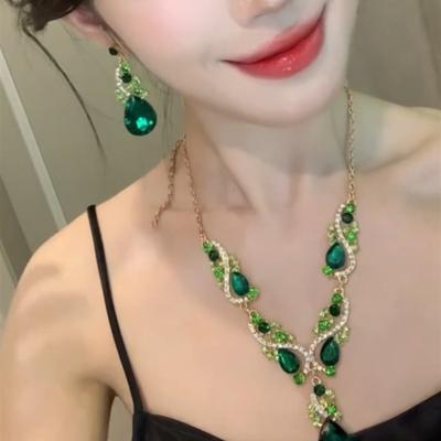 Super Flash Princess Water Drop Zircon Necklace Earrings Set Women's Dinner Dress Green Zircon Clavicle Chain Jewelry Wholesale