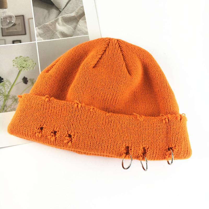 Personality Iron Hoop Hole Knitted Hat Korean Version Unisex Couple Trendy Beanie Autumn and Winter Warm Pullover Hat оранжевый