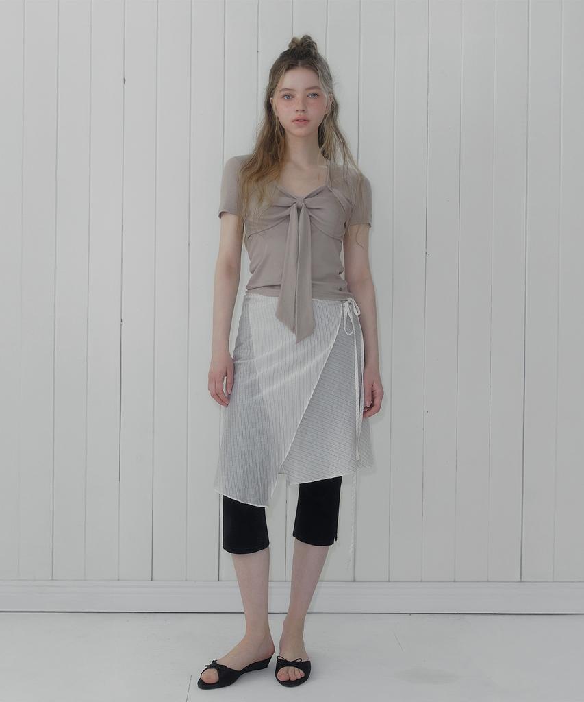 Teuwi Delk Slit Capri Pants