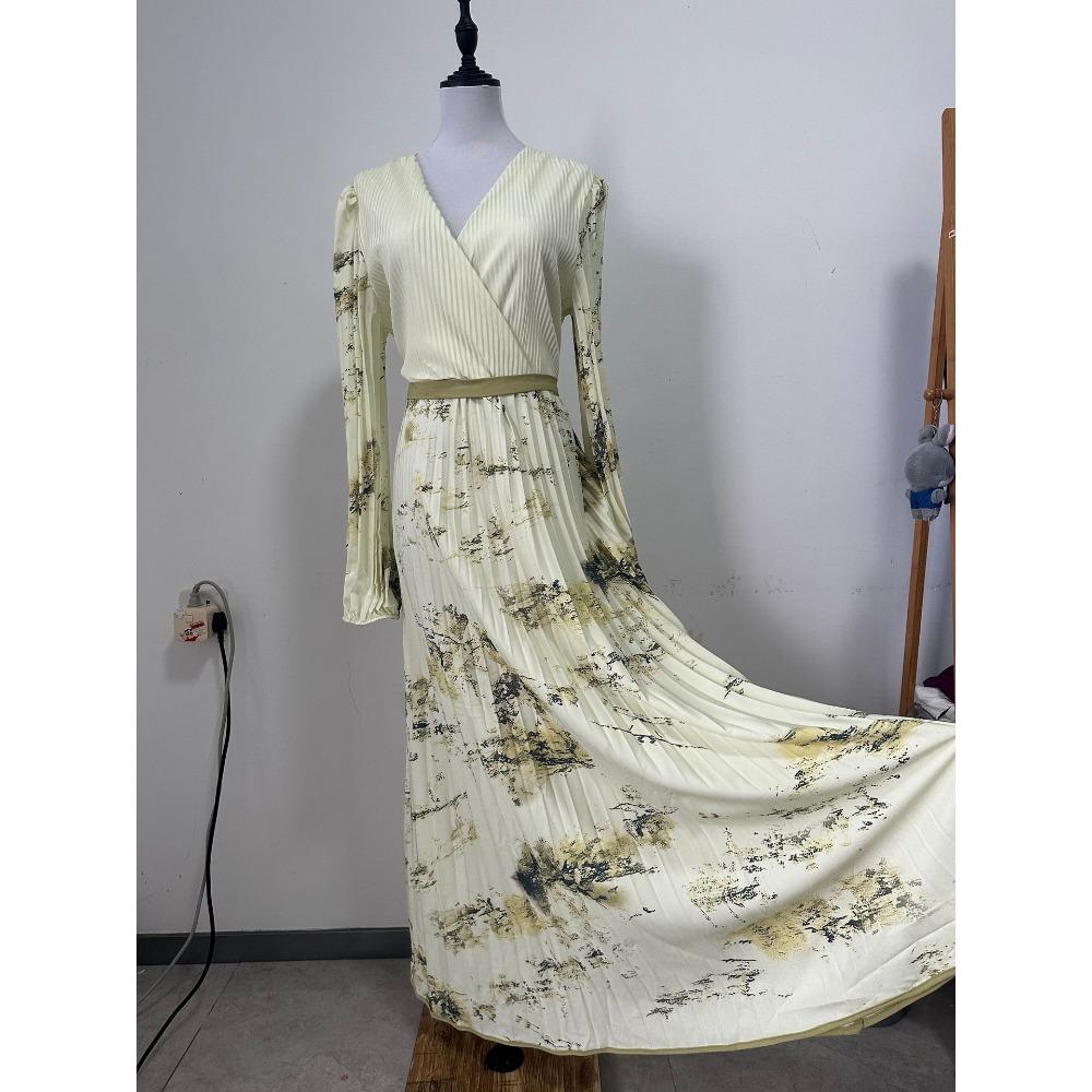 Women's V-Neck Long Sleeve Floral Print Pleated Maxi Dress  with Elastic Waist