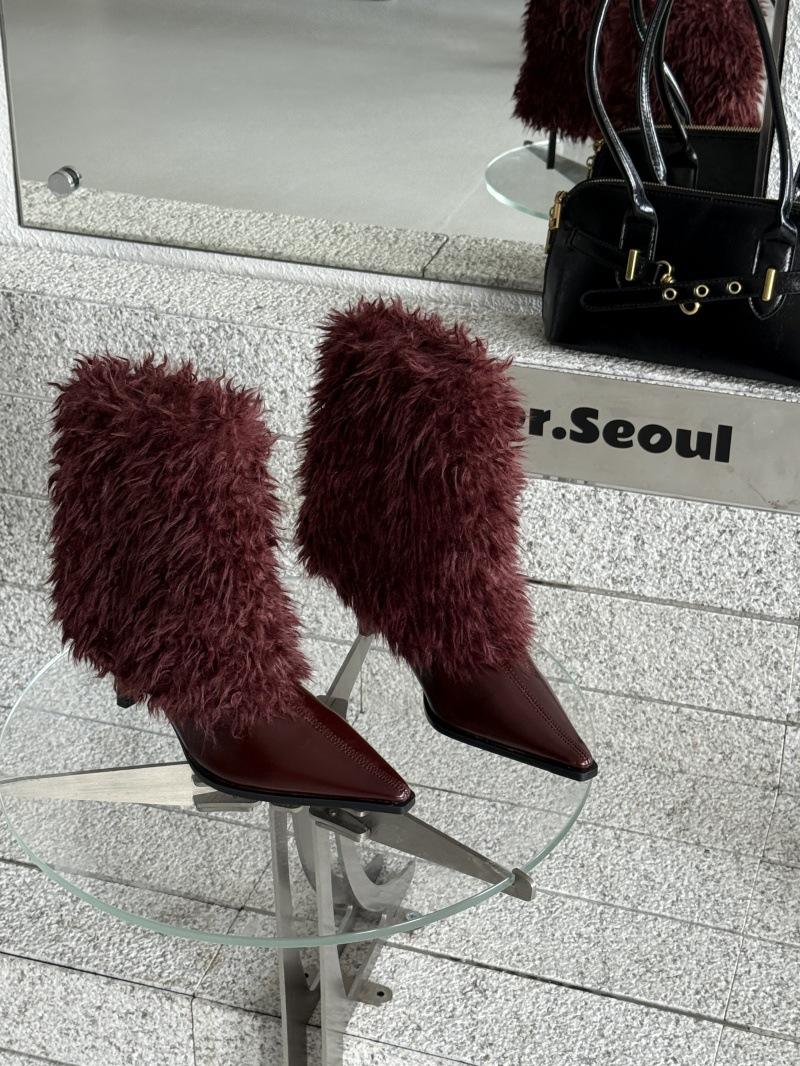 

2025 новые осенние ботинки женская мода темперамент европейский и американский стиль острый носок женские ботинки тонкий каблук средний каблук волосатые короткие ботинки женские 40 бордовый