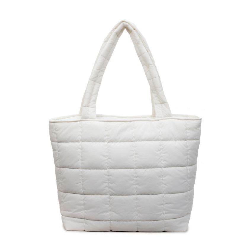 2025 New Fashion and Leisure Large-capacity Korean Version of Underarm Shoulder Bag Autumn and Winter Foreign Style Simple and Lightweight Handbag