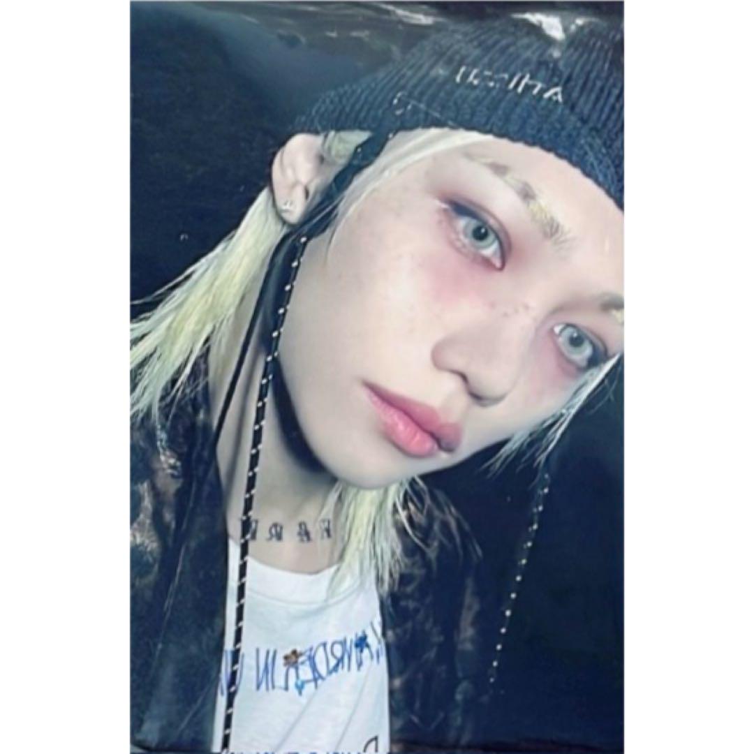 

[USED] Stray Kids Karma Aladin Felix trading cards