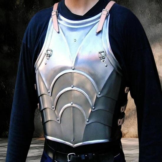 Středověká sada polovičního brnění 18GA ocelový kyrys, nárameníky a rukavice LARP, bojová rekonstrukce dárek