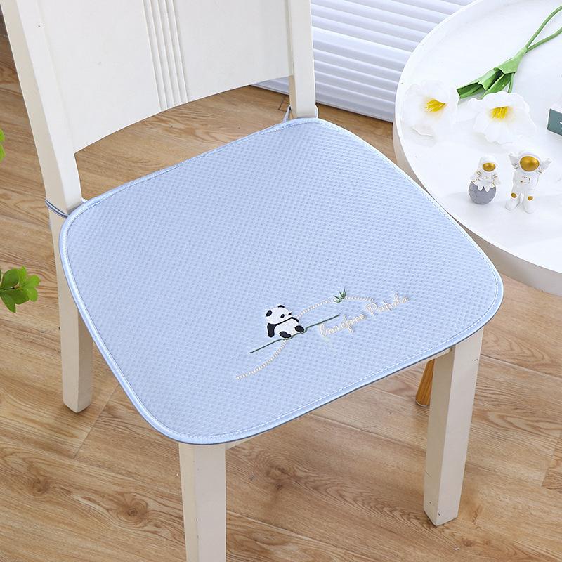 Four-season Silk Cushion Four-season Universal Cushion Chair Cushion Office Use Long-term Seat Cushion Buttock Cushion Plush and Thick 40 * 44cm