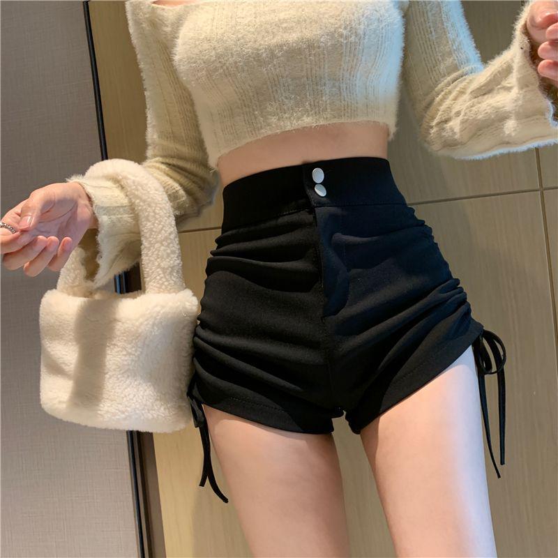 Plus Size Black Pleated Drawstring Shorts - Korean Style Sweet and Spicy Hip-Hugging ElastiFit Slimming Casual Women's Hot Pants
