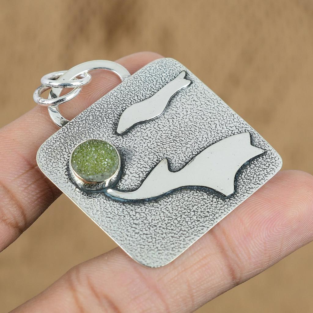 Natural Peridot Druzy Gemstone Pendant 925 Sterling Silver Jewelry For Girls