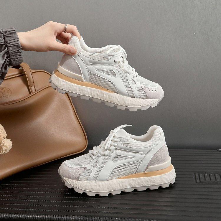 Double net anti-skid heightening 5CM small white shoes lightweight and versatile sports and leisure shoes women's 2025 autumn new muffin shoes