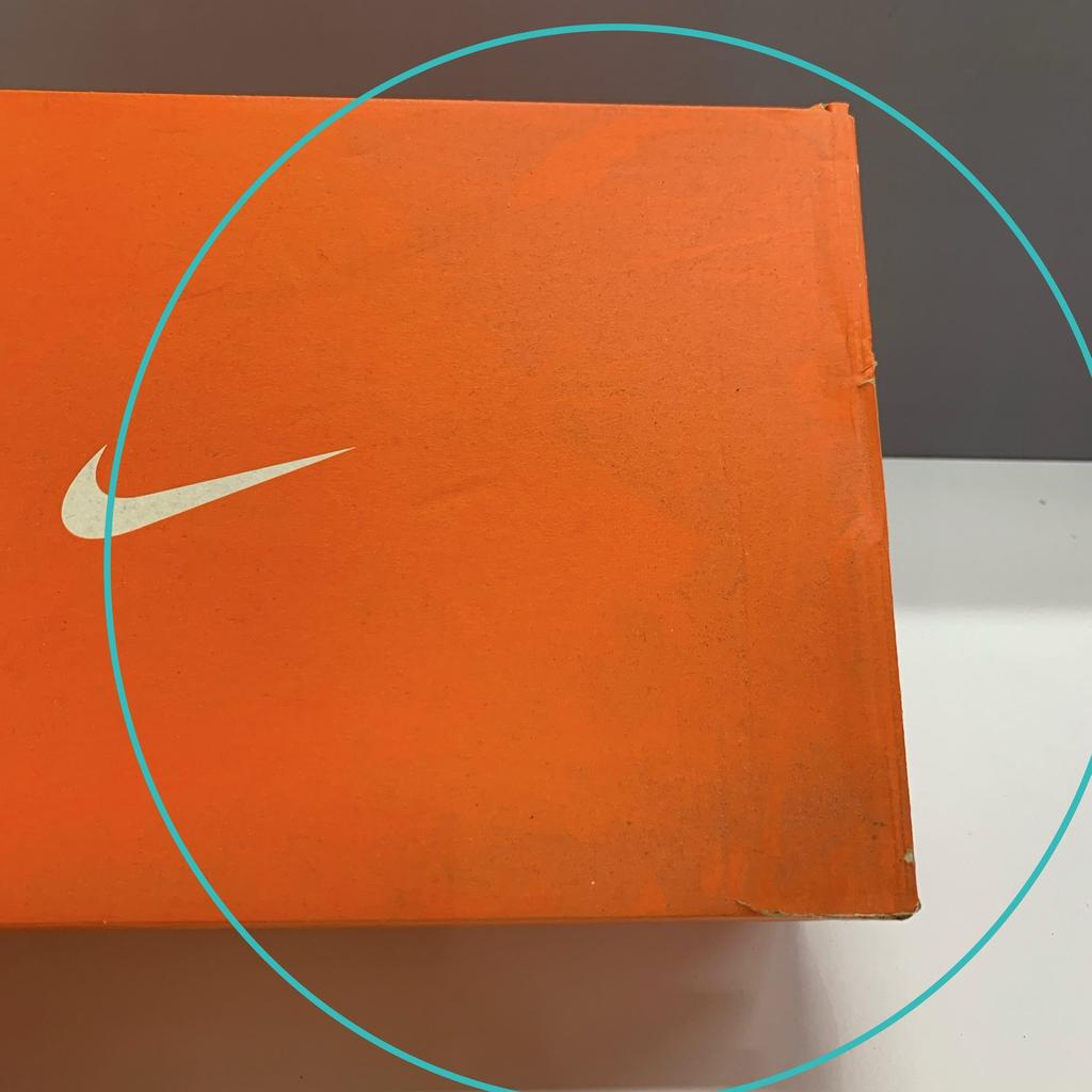 Nike Legend Essential 2 2 CQ9545-009-P26084555154321 de segunda mano