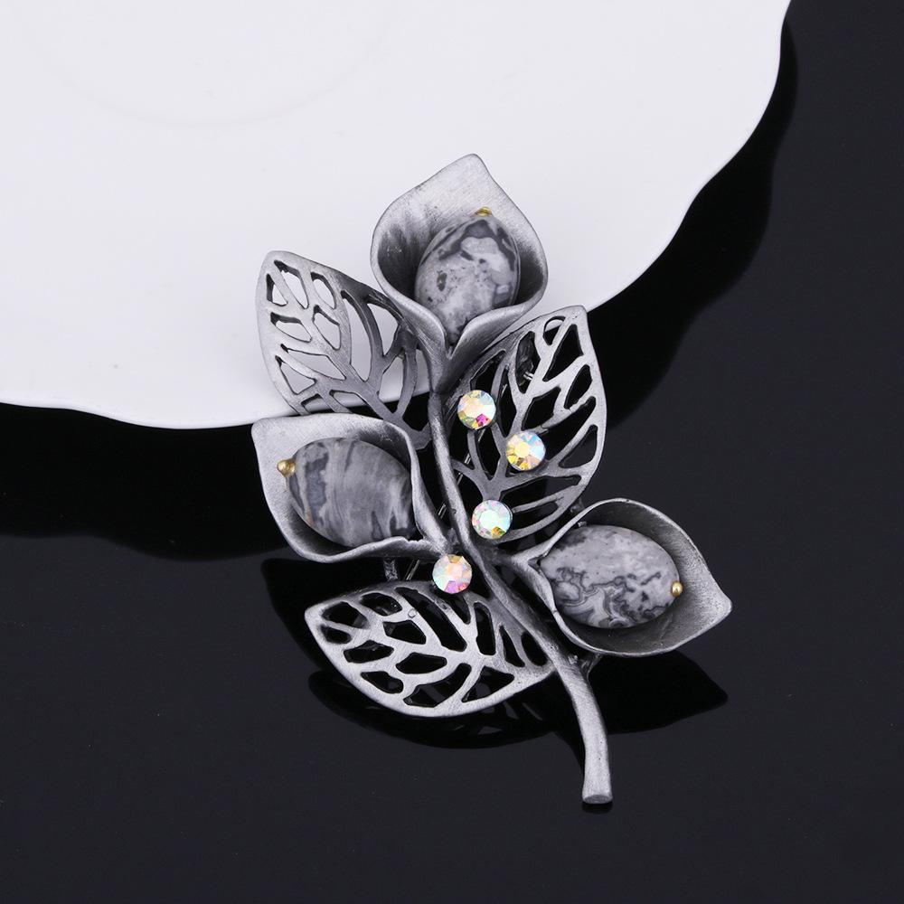 Hot Alloy Retro Brooch Premium Sense Light Luxury Clothing Accessories Pin Jewelry Camellia Brooch