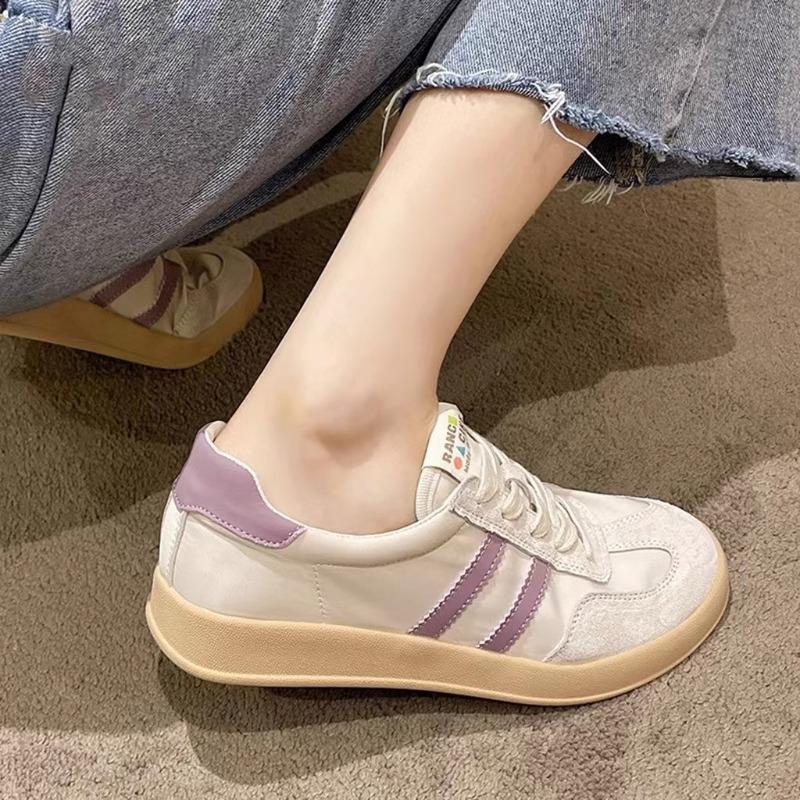 The 2025 Summer New Versatile Flat Sports and Casual Sneakers From De Xun Shoe Girls