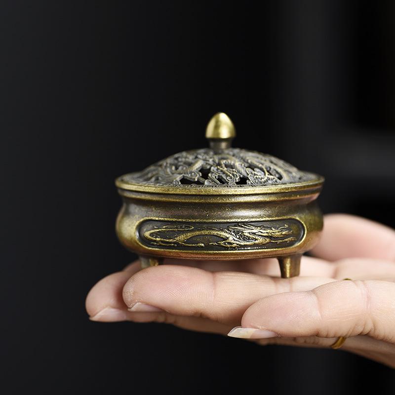 

Dragon & Phoenix Auspicious Cloud Alloy Incense Burner: Three-Legged Indoor Aromatherapy & Coil Incense Holder