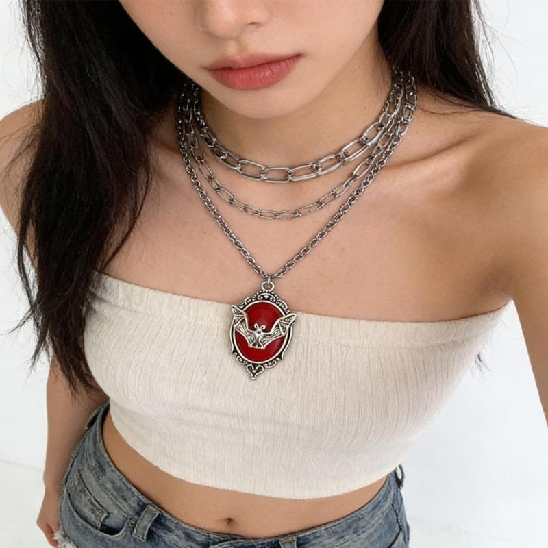 Stylish Gothic Bat Necklace With Sparkling Gem For Women And Men Special Event Pendant Neckchain