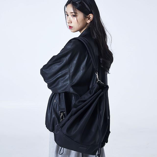 Ultimeik 1550 Versatile Bucket Bag Black / Backpack