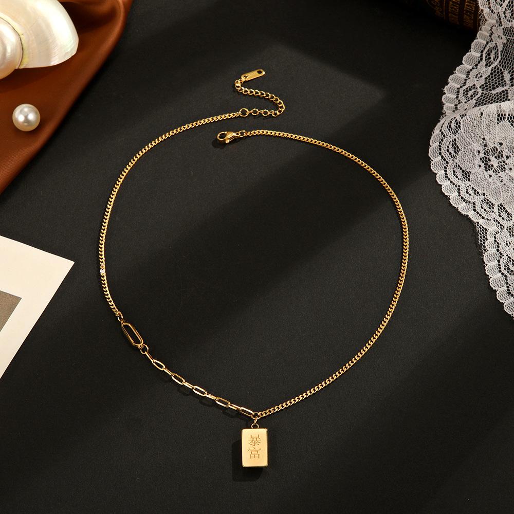 European and American Stainless Steel Titanium Steel Necklace 18K Gold Niche Design Temperament Versatile Geometric Pendant Collarbone Chain