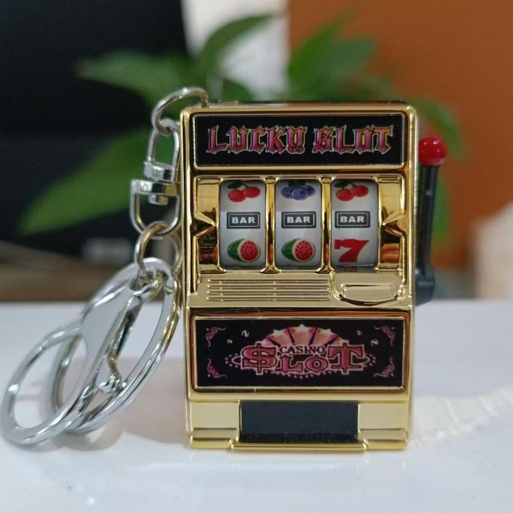 Retro Joystick Fruit Machine Keychain: Playable Spin Wheel Pendant Toy