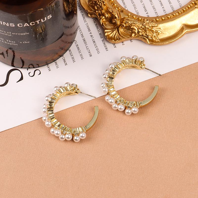 

Серьги из серебра 925 пробы с французским жемчугом, тренд 2022: Светский стиль, Элегантные простые пусеты, Модная бижутерия