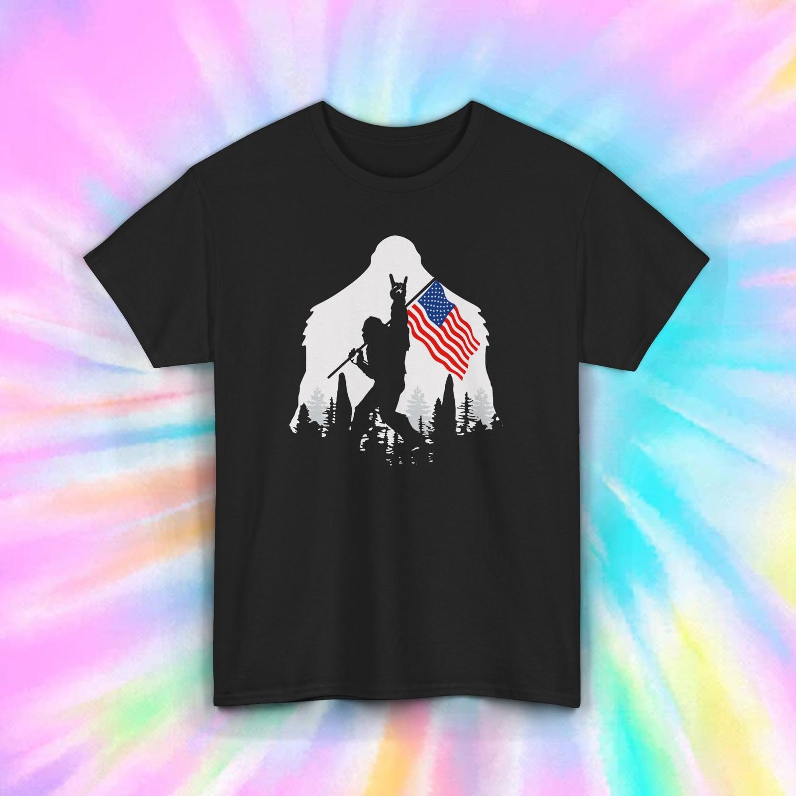 Bigfoot American Flag T-Shirt Mens Womens Tees Top Sasquatch Patriotic USA Gift S-5XL L