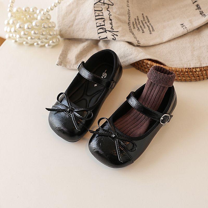 

Girls Leather Shoes Non-slip Soft Sole Kids Dance Performance Shoes Black Matte 2025 New Children Flat Shoes with Simple Bows 16 чёрный