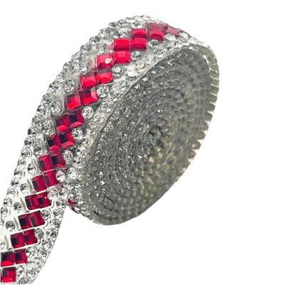 Cucito e maglia – Strass