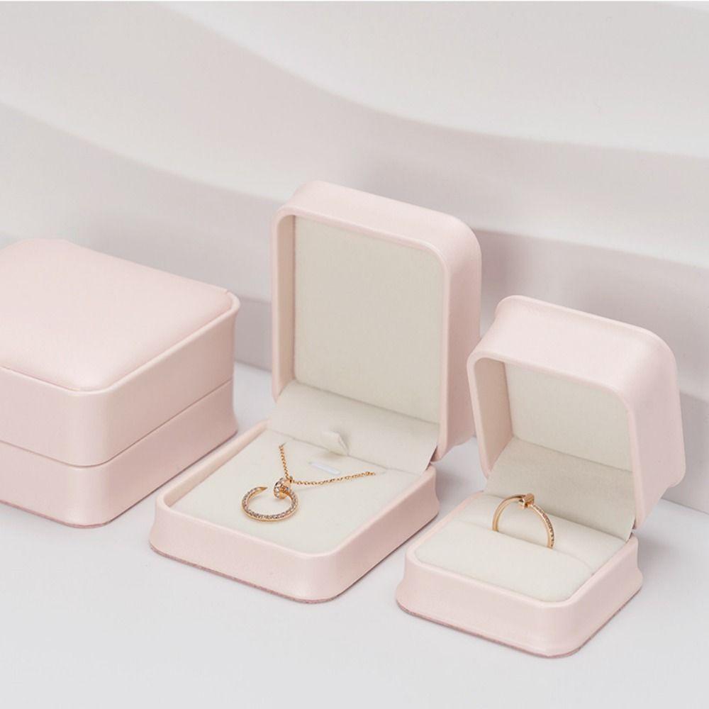 Sturdy Leather Jewelry Organizer PU Leather Bracele Storage Case  Gift Packaging