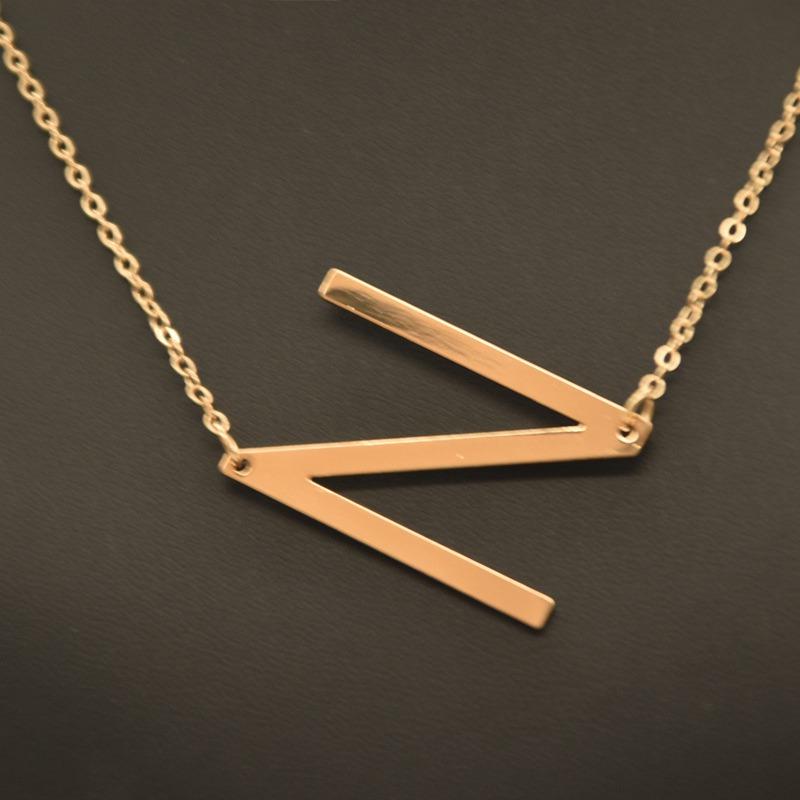 Kvinne 26 engelske bokstaver Ornament Ripple Chain Personlig brevkjede