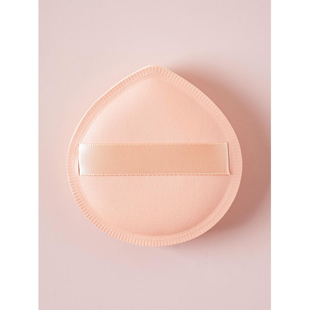 Daiso Daewoo Polka Dot Puff