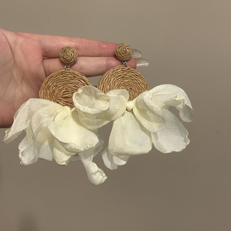 Silver needle chiffon raffia fabric pendant earrings seaside vacation temperament earrings design sense niche earrings women