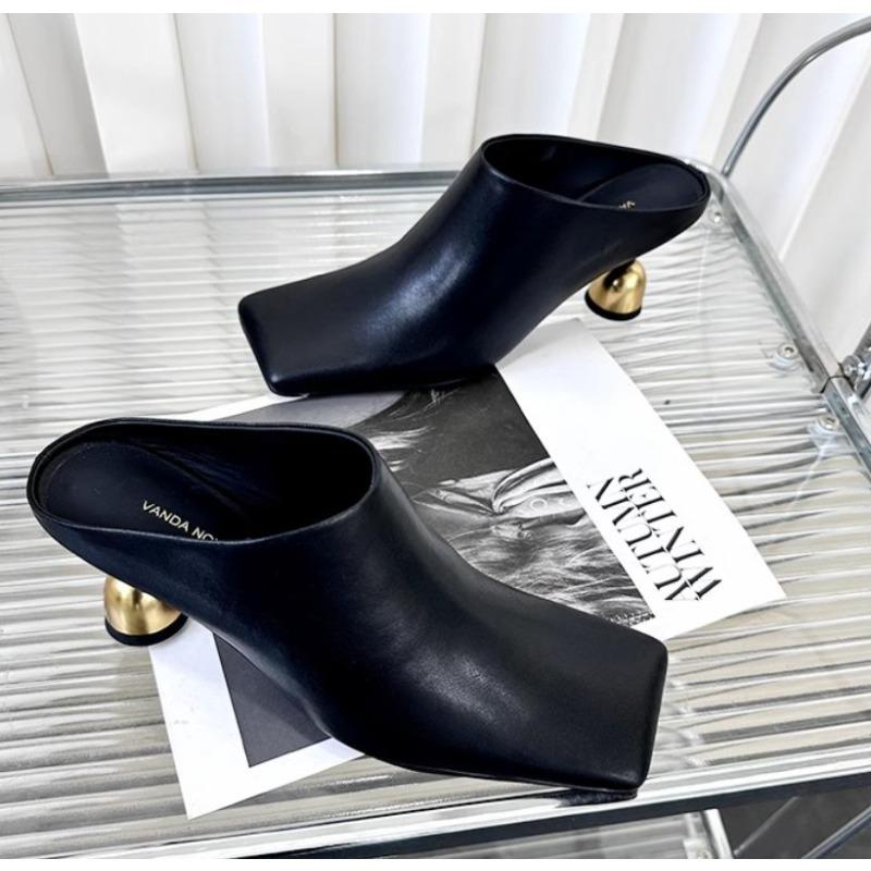 New White Sheepskin Square Head Women's Slipper Baotou Textured Elegant Commuter Casual Simple Sense of Classic Wine Glass Heels