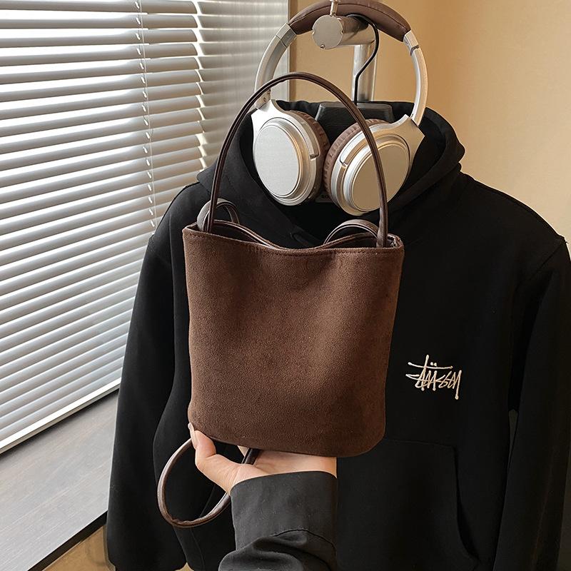 Suede Bag Women's Autumn and Winter Versatile New Retro Leopard Print Shoulder Crossbody Bucket Bag