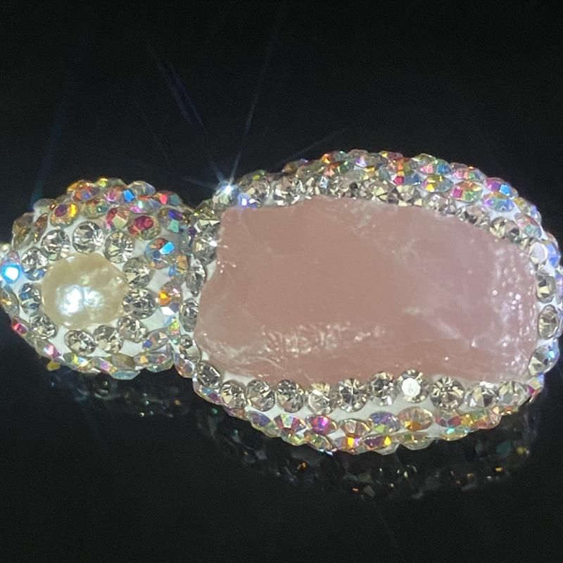 Small and Minimalist Design, Pink Cute Hair Clip Freshwater Pearl Delicate Style