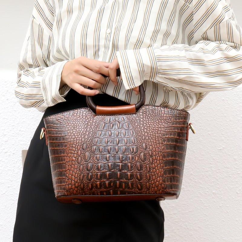 New Arrival Large Capacity Crocodile Pattern Handbag For Women Stylish Crossbody Bag
