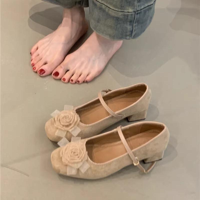 2025 spring and autumn new fashion versatile new Chinese high heels women's shoes French temperament elegant flower square