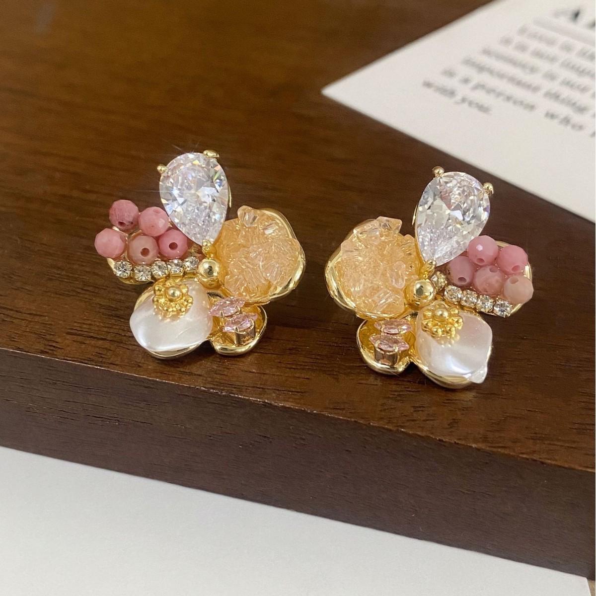 Fresh Crystal Zirconia Flower Earrings - Unique, Luxurious  Versatile Stud Jewelry