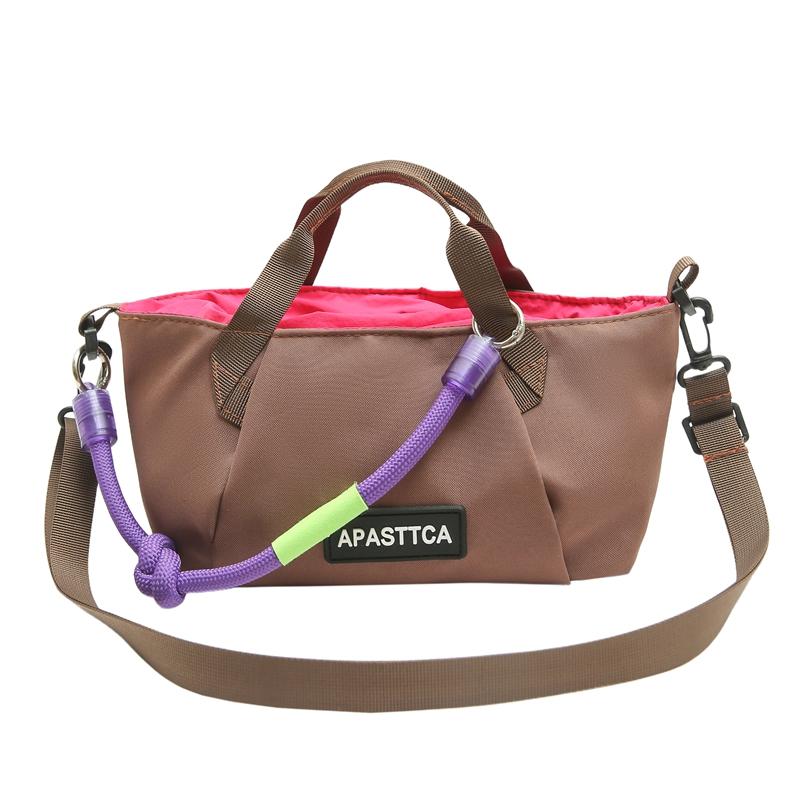 

Shoulder Bag Lightweight Large Capacity Crossbody Bag коричневий