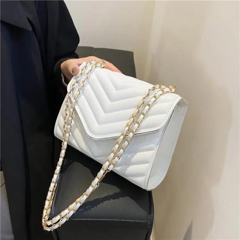 Borsa a tracolla in pelle trapuntata chic con catena e hardware dorato Borsa a spalla versatile Borse a tracolla di lusso realizzate per l'eleganza quotidiana e serale