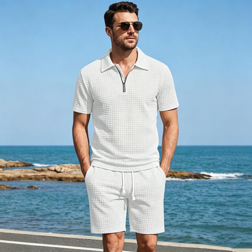 Men's Summer American Style Small Checkered Casual Set, Loose and Breathable Short Sleeve Top and Shorts Two-Piece Outfit
