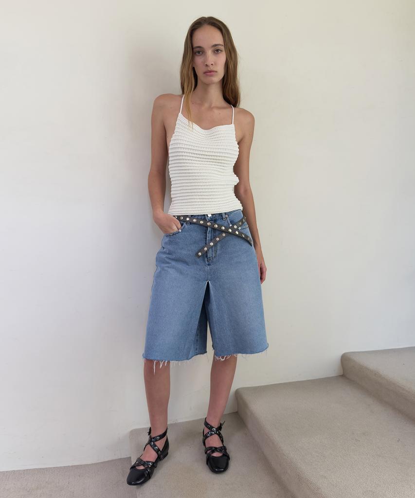 Daiaegeuneol Back Strap Crochet Knit Top (White)