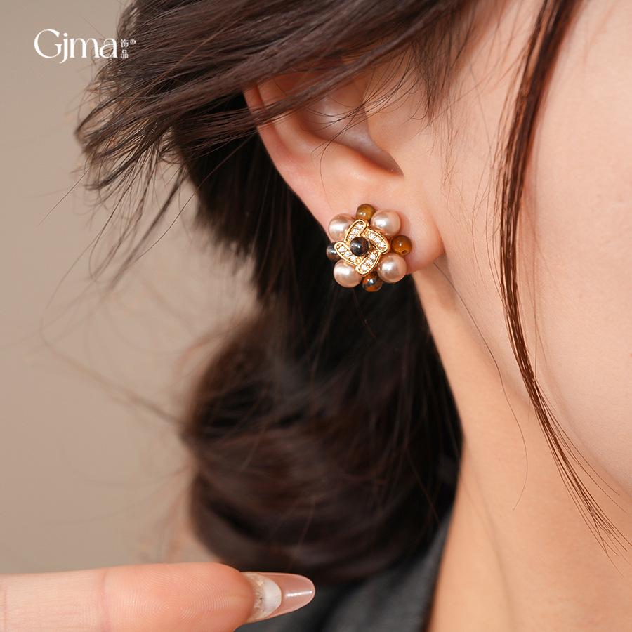 18k Electroplated Retro Zircon Flower Pearl Stud Earrings Versatile Earrings Light Luxury Earrings Women