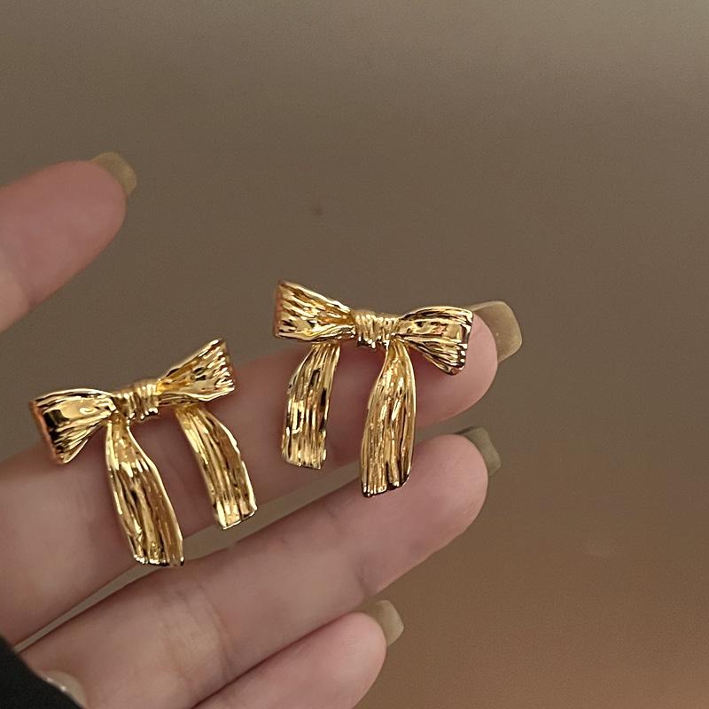 

French Retro Ribbon Bow Earrings - Light Luxury Niche Design