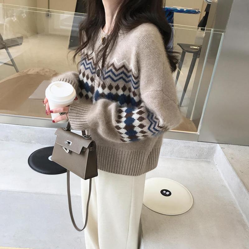 New Autumn Long Sleeve Print Cashmere Sweater Women Fashion Round Neck Loose Knitted Cardigans Jacket Women Elegant Vintage Lady Cardigan Tops 25504
