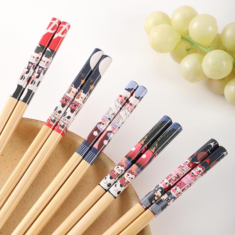 Premium Natural Bamboo Chopsticks: Non-slip, Mildew-Resistant, High-Temperature Tolerant, Unpainted and Ideal for Home.