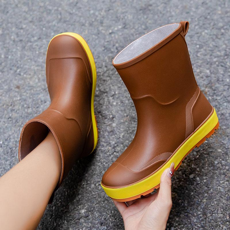 Fashion rain shoes women's trend short tube water shoes four seasons outside work shoes car wash low tube waterproof non-slip rubber shoes rain boots