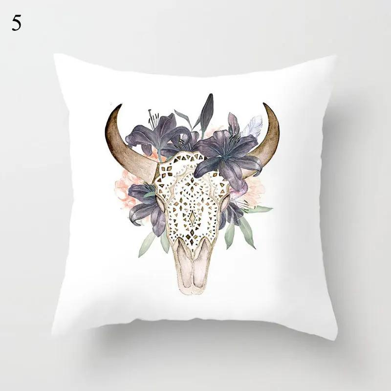 Home Decor Bohemian Feather & Skull Pattern Pillow Covers Pattern Cushion Cover Suitable for Sofa Bedroom Car Pillow Cover