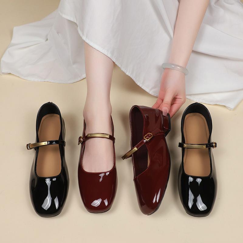Fashion Shallow Single Shoes Women 2025 Summer New Red Patent Leather Evening Style Square Head Low Heel Flat Mary Jane Shoes