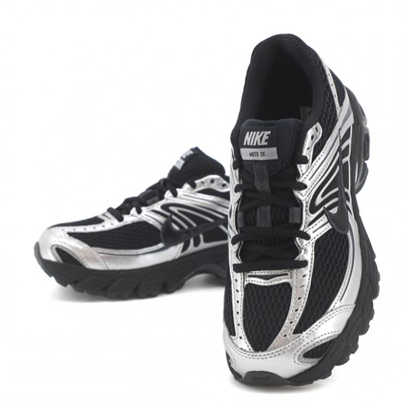 Nike W Air Max Moto 2k